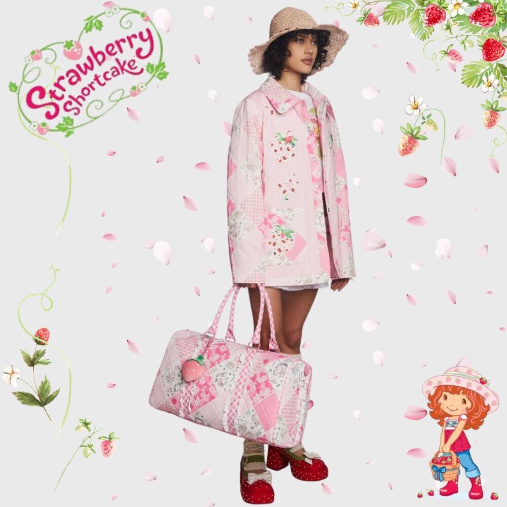 NWT Strawberry Shortcake Extra Serving Quilted Weekender Bag - Picture 5 of 6